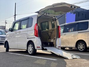 N BOX G スロープホンダセンシング 4WD