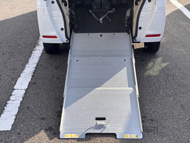 N BOX G スロープホンダセンシング 4WD