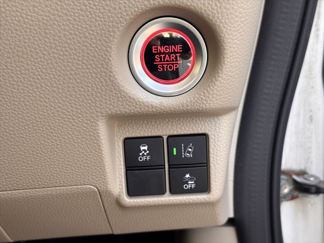 N BOX G スロープホンダセンシング 4WD