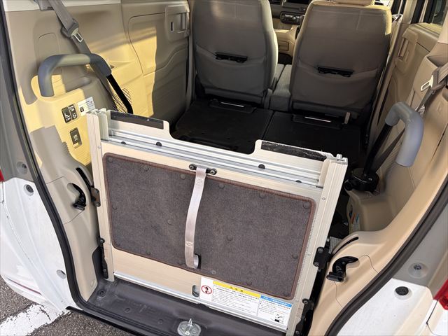 N BOX G スロープホンダセンシング 4WD