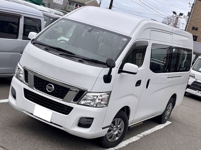 準備中 NV350キャラバン リフト 4WD