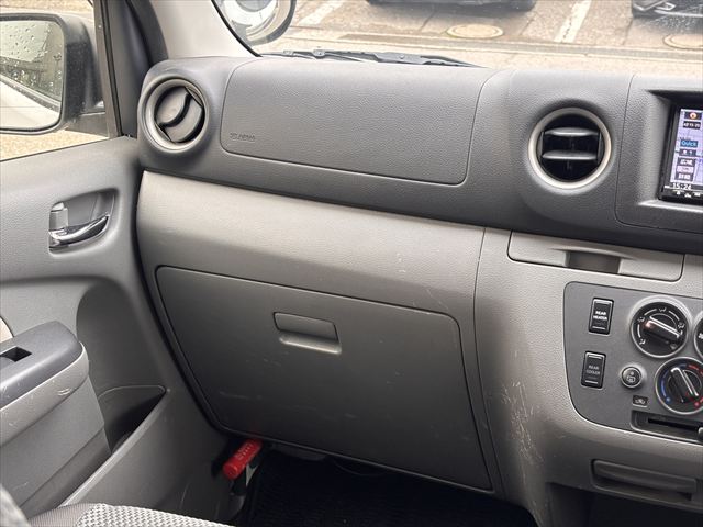 準備中 NV350キャラバン リフト 4WD