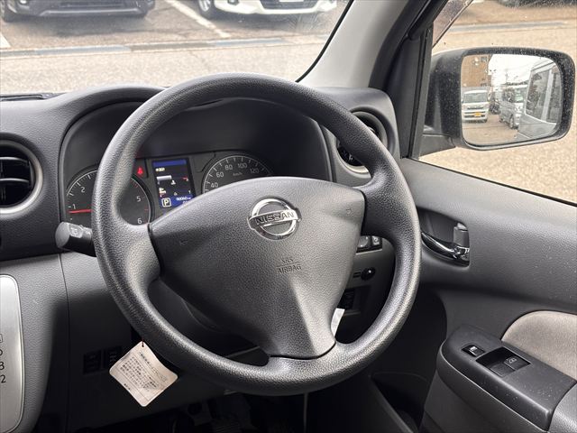 準備中 NV350キャラバン リフト 4WD