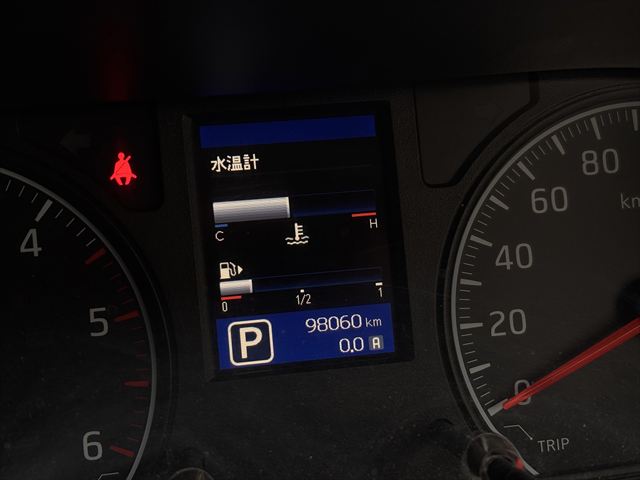 準備中 NV350キャラバン リフト 4WD