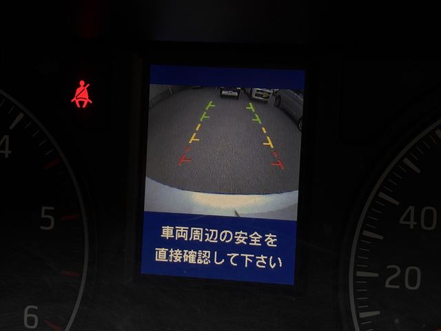 準備中 NV350キャラバン リフト 4WD