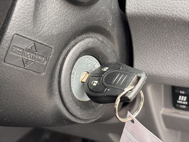 準備中 NV350キャラバン リフト 4WD