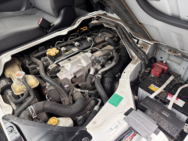 準備中 NV350キャラバン リフト 4WD