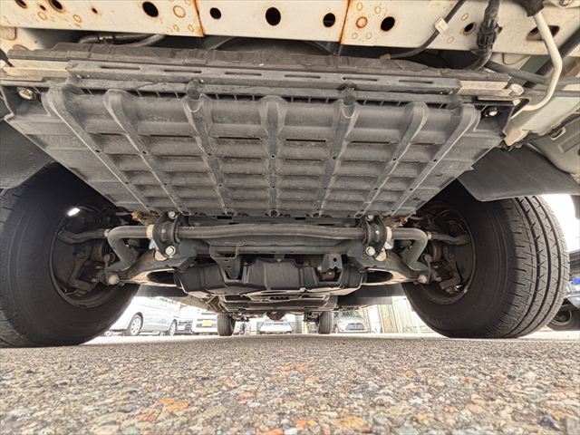 準備中 NV350キャラバン リフト 4WD