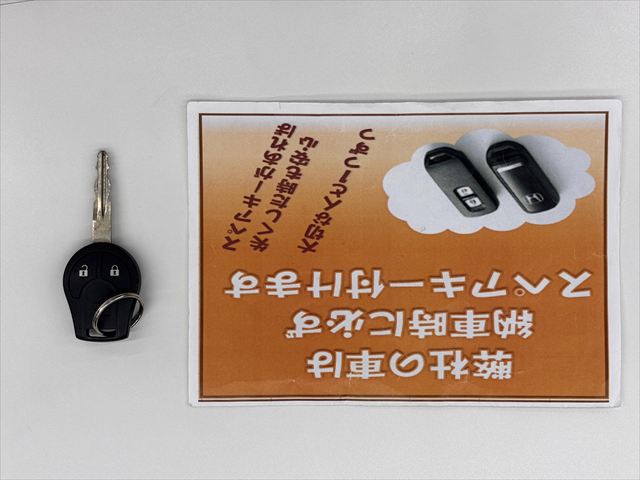 準備中 NV350キャラバン リフト 4WD