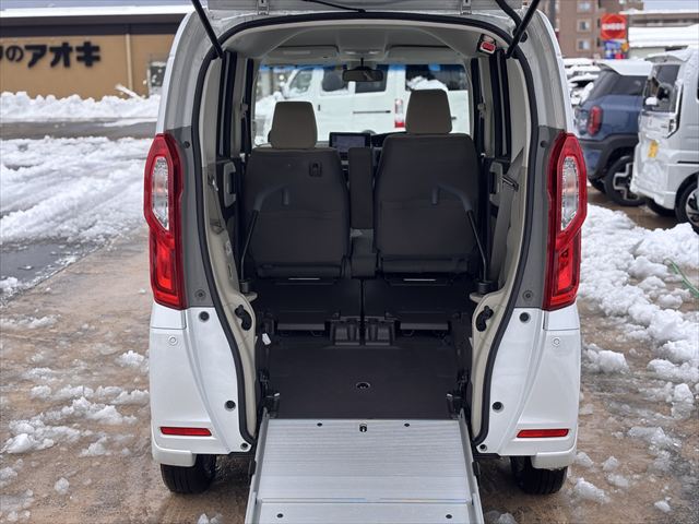 N-BOX G・スロープホンダセンシング 4WD