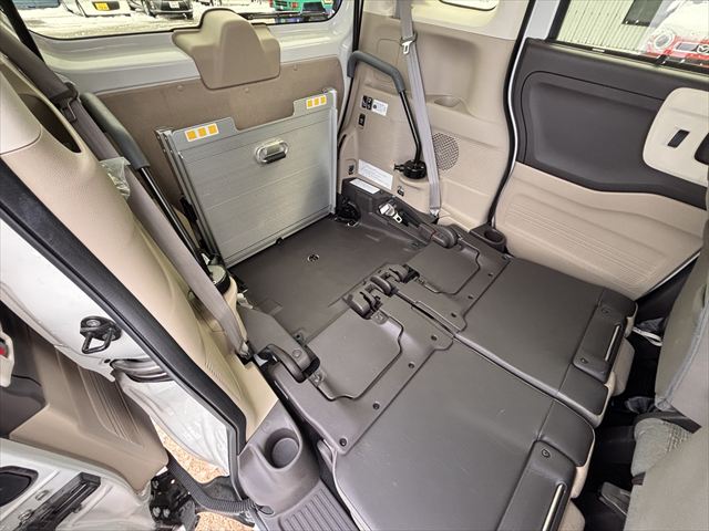 N-BOX G・スロープホンダセンシング 4WD