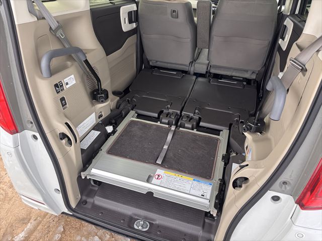 N-BOX G・スロープホンダセンシング 4WD