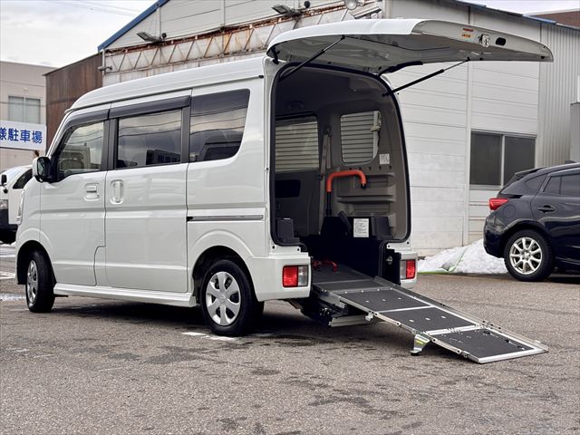 NV100 クリッパーリオ スロープ 4WD