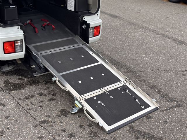 NV100 クリッパーリオ スロープ 4WD