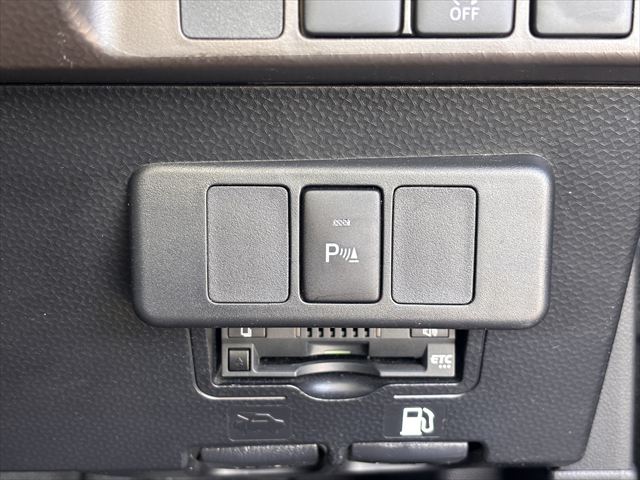 ルーミー X 4WD 助手席リフトアップ