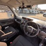 ルーミー X 4WD 助手席リフトアップ