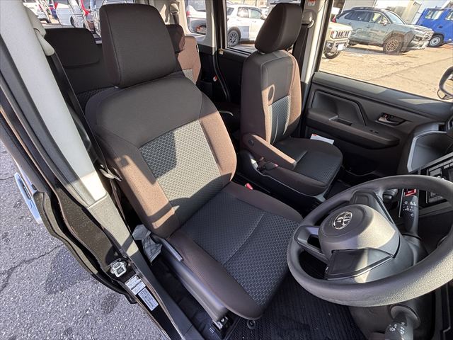 ルーミー X 4WD 助手席リフトアップ