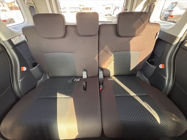 ルーミー X 4WD 助手席リフトアップ