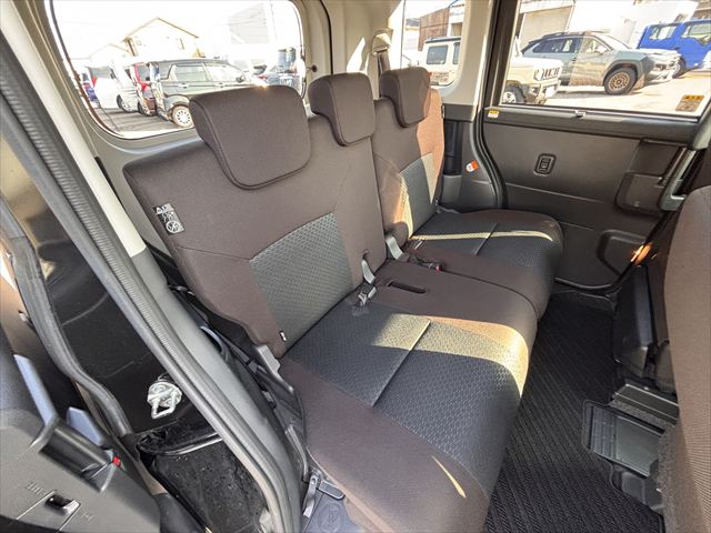 ルーミー X 4WD 助手席リフトアップ