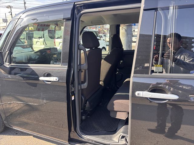 ルーミー X 4WD 助手席リフトアップ