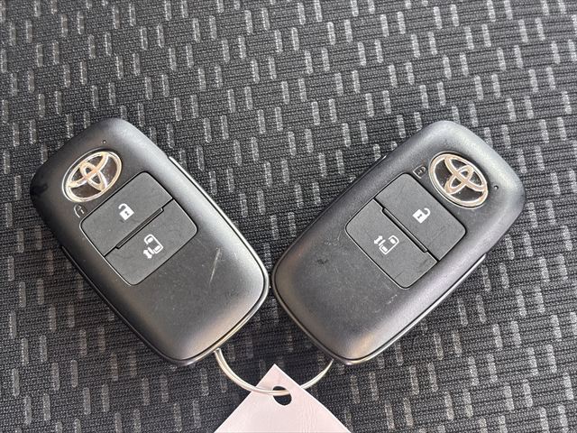 ルーミー X 4WD 助手席リフトアップ