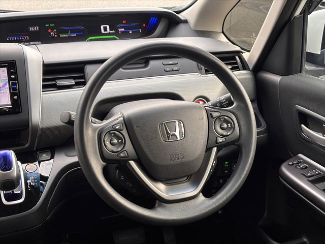 フリード＋ハイブリッド　ハイブリッドG