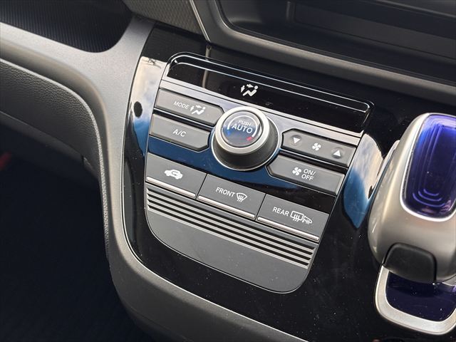 フリード＋ハイブリッド　ハイブリッドG