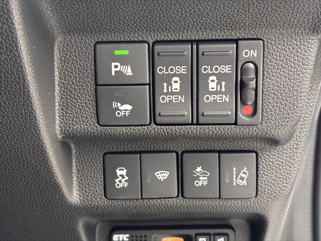 フリード＋ハイブリッド　ハイブリッドG