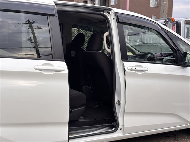 フリード＋ハイブリッド　ハイブリッドG