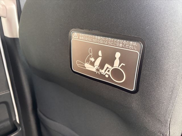 フリード＋ハイブリッド　ハイブリッドG