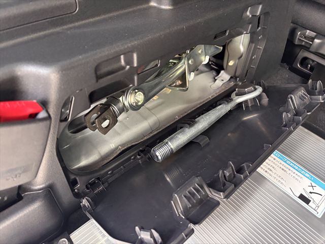 フリード＋ハイブリッド　ハイブリッドG