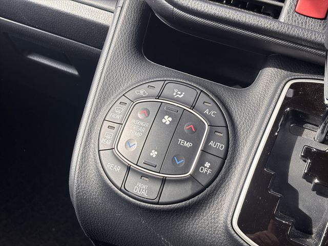 ノア X タイプ1 車いす2名