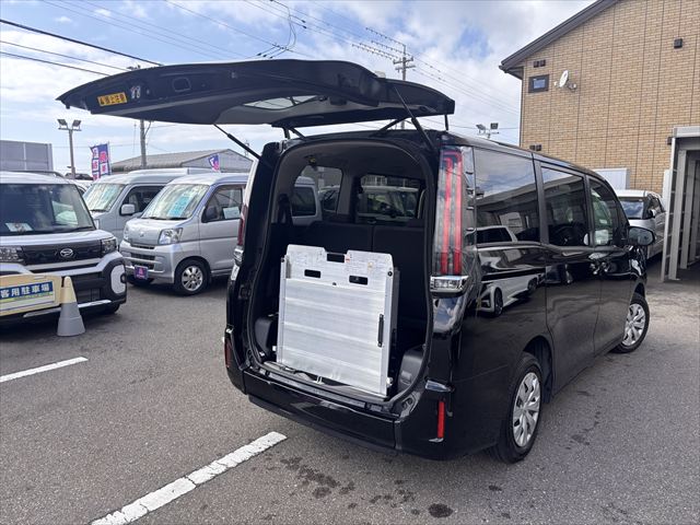 ノア X タイプ1 車いす2名