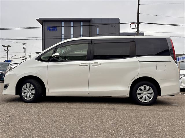 ノア X タイプ1 車いす2名 4WD