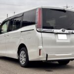 ノア X タイプ1 車いす2名 4WD