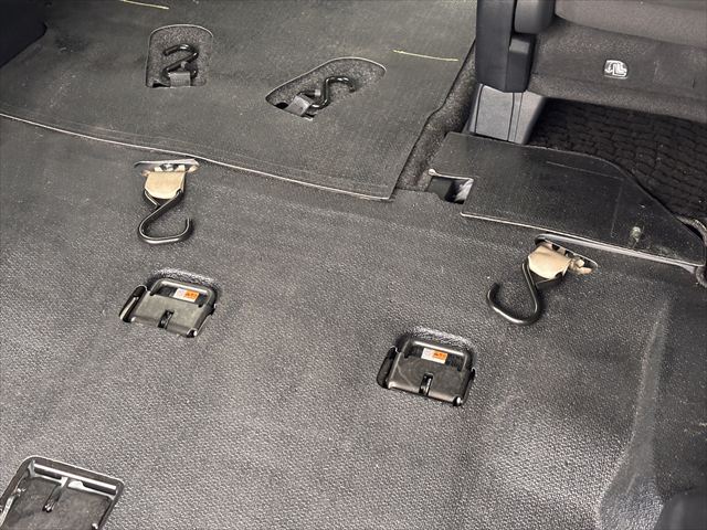 ノア X タイプ1 車いす2名 4WD