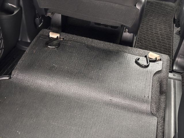 ノア X タイプ1 車いす2名 4WD