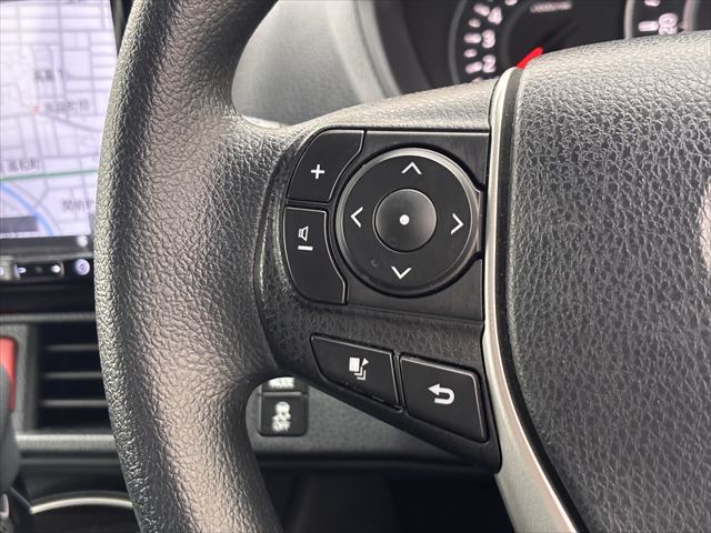 ノア X タイプ1 車いす2名 4WD