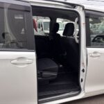 ノア X タイプ1 車いす2名 4WD