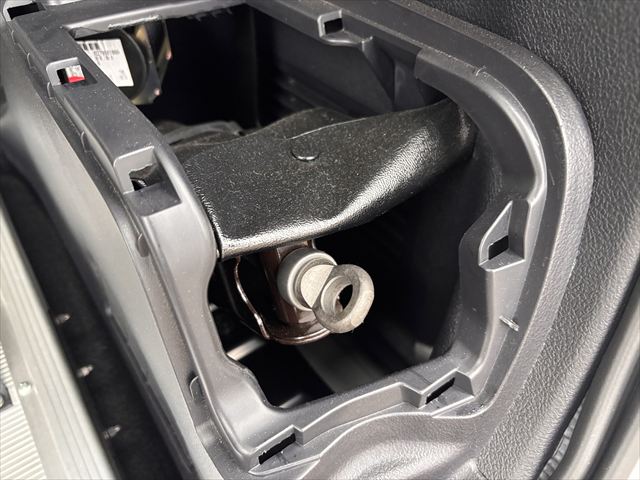 ノア X タイプ1 車いす2名 4WD