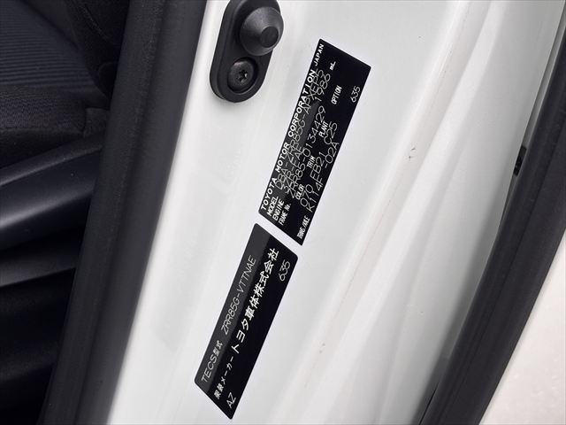 ノア X タイプ1 車いす2名 4WD