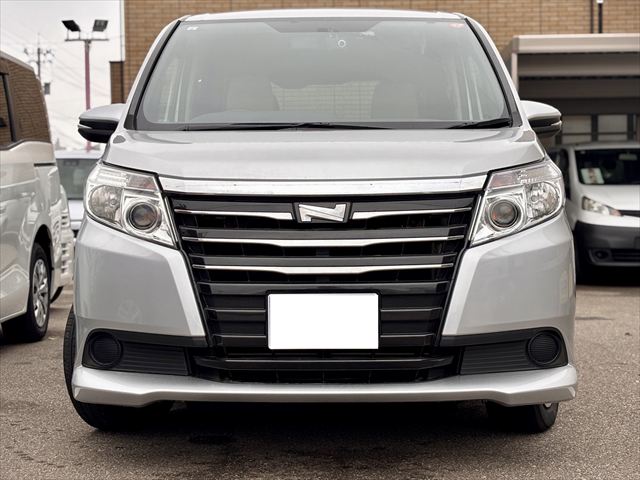 ノア X タイプ1 車いす1名 4WD