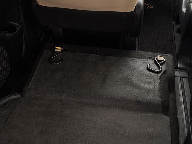 ノア X タイプ1 車いす1名 4WD