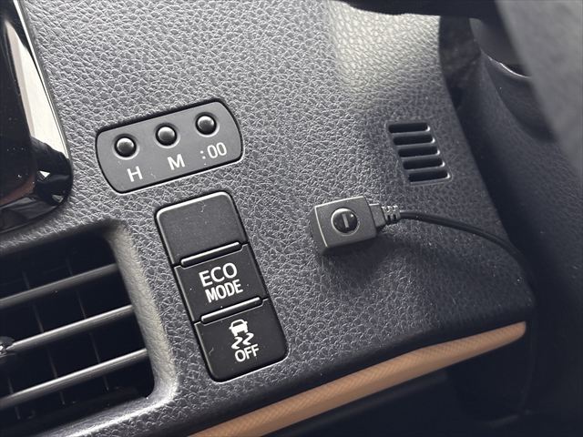 ノア X タイプ1 車いす1名 4WD