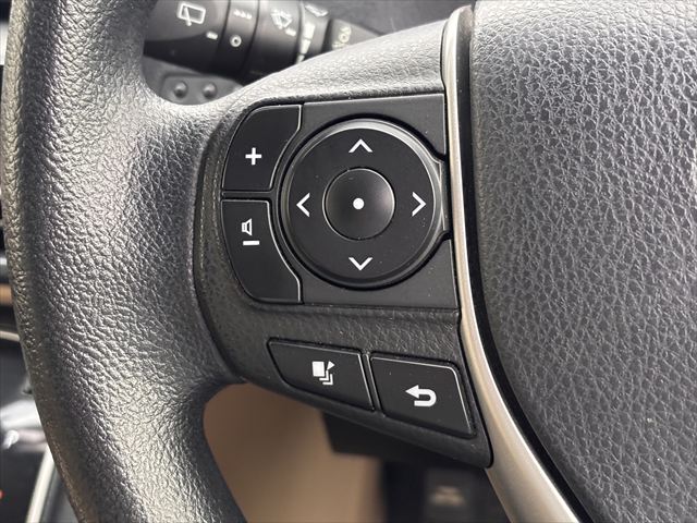 ノア X タイプ1 車いす1名 4WD