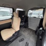 ノア X タイプ1 車いす1名 4WD