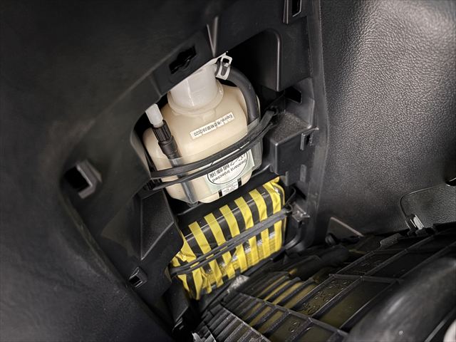 ノア X タイプ1 車いす1名 4WD