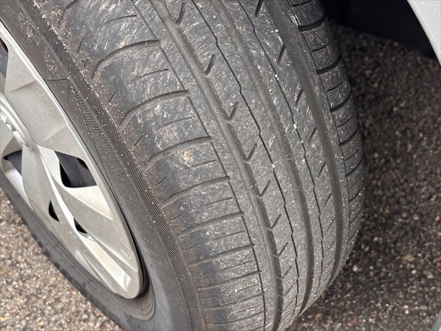 ノア X タイプ1 車いす1名 4WD