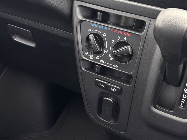 ハイゼットカーゴ スローパー SA3 4WD