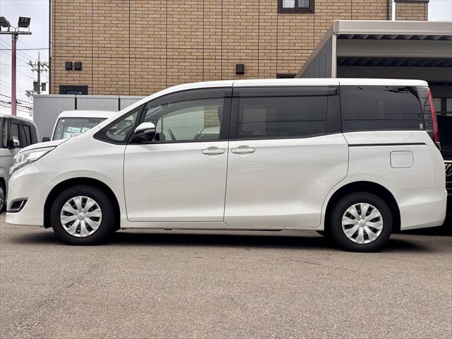 ノア X タイプ1 車いす2名仕様 4WD